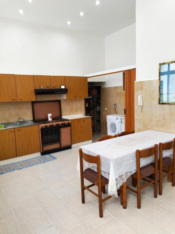 Nonno Ciccio Apartment Lizzano  Εξωτερικό φωτογραφία